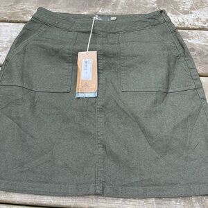 Nwt Prana Kara skirt in cargo green size 0